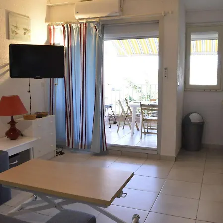 Appartement Cap D'Agde, 3 Pieces, 8 Personnes - Fr-1-249-342 *