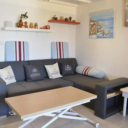 Appartement Cap D'Agde, 3 Pieces, 8 Personnes - Fr-1-249-342 *